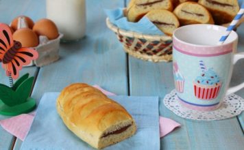 Petits pains au lait fourrés au chocolat avec Thermomix